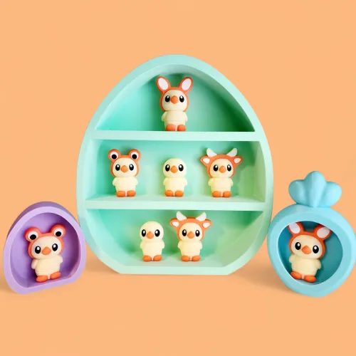 Easter Chicks & Egg Shelf